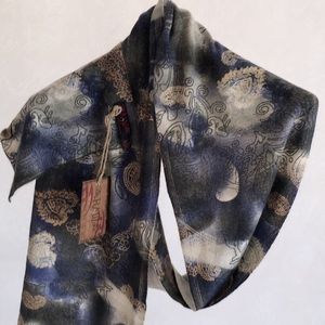 100% Cashmere Scarf/Shawl Vintage Collection New by Raw 7 with Tag